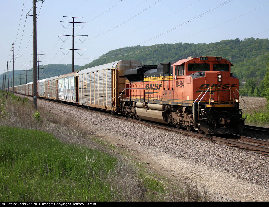 BNSF 8484